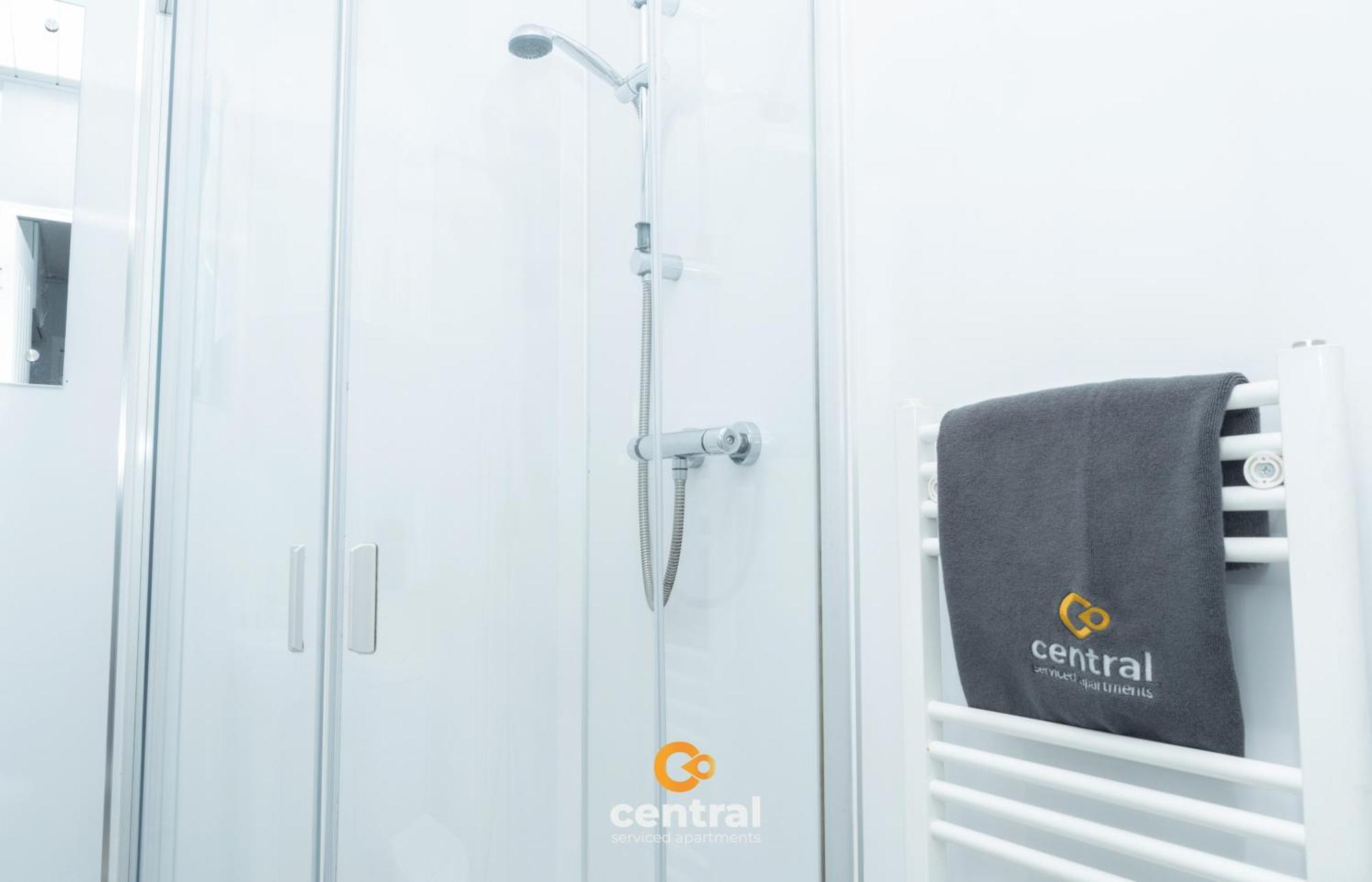 Central Serviced Apartments: Cozy 2-Bedroom with City Access Dundee Exterior photo